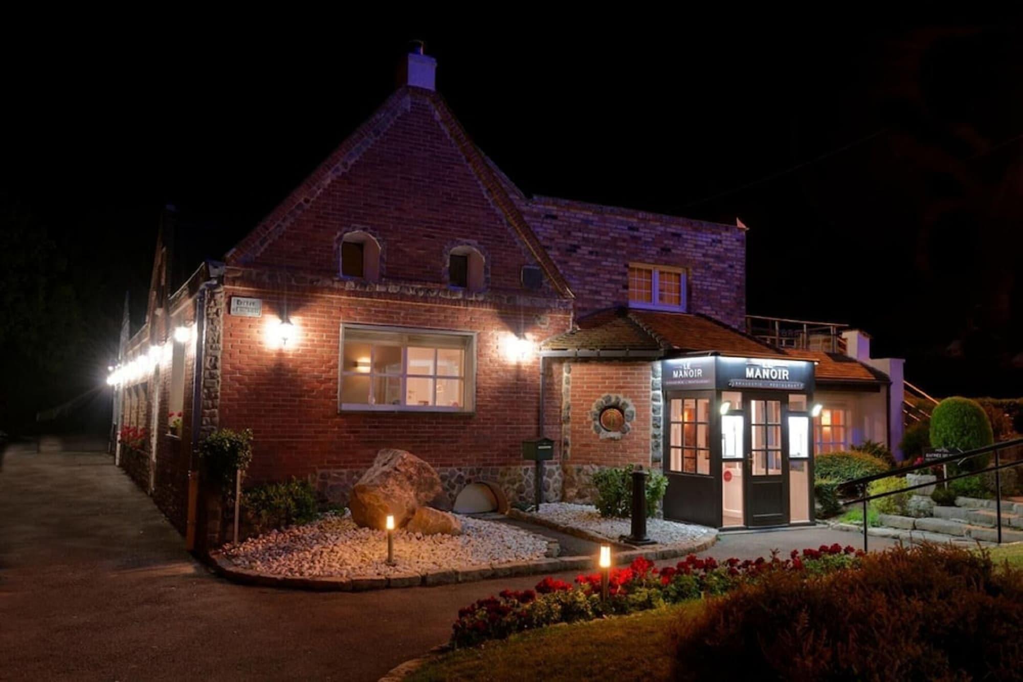 Le Manoir Hotel Orchies Ngoại thất bức ảnh